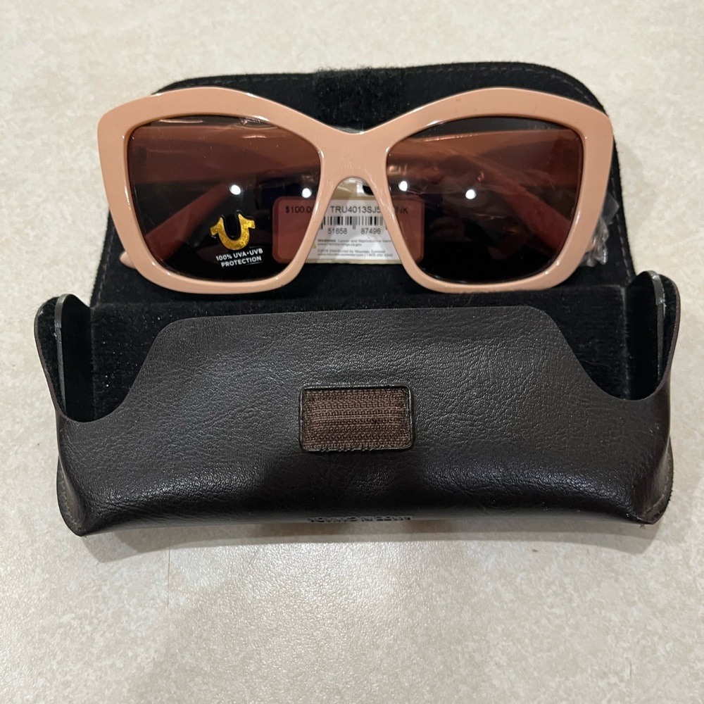 True Religion Women's Pink Sunglasses - NWT